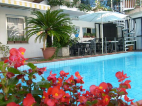 Отель Hotel Golf  Риччоне